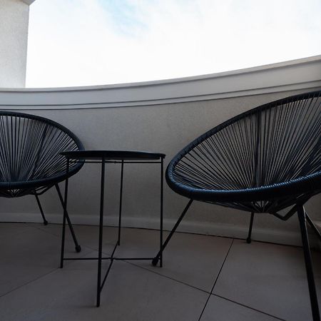 Novos Luxury Suites Bucarest Esterno foto