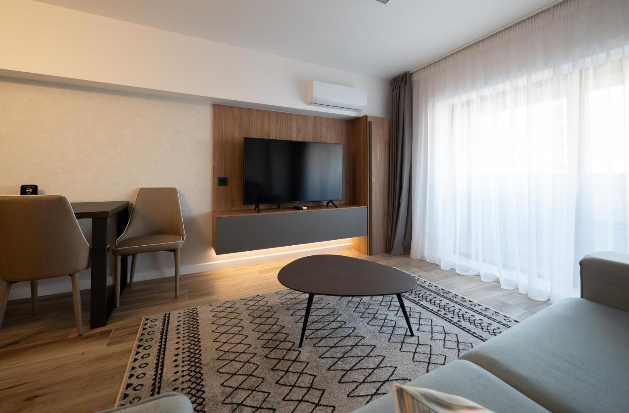 Novos Luxury Suites Bucarest Esterno foto